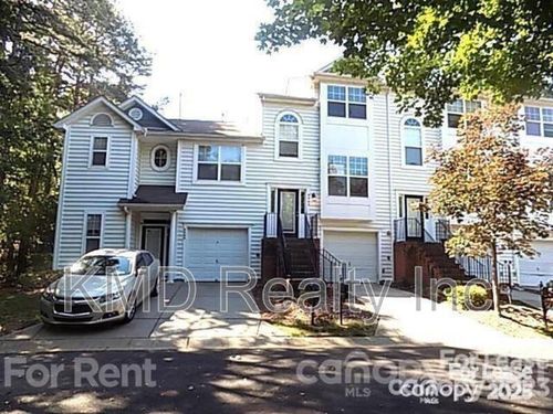 6462 Royal Celadon Way, Charlotte, NC, 28269-7330 | Card Image