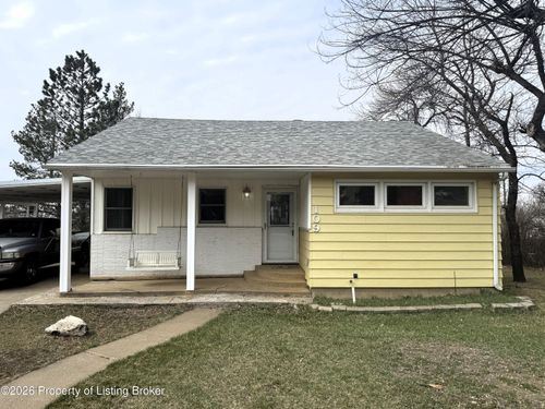 109 6th St N, Hettinger, ND, 58639-7015 | Card Image