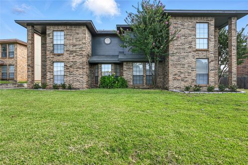 5715 Red Cactus Ct, Arlington, TX, 76017-2045 | Card Image