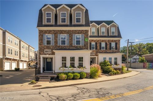 2-38071 Euclid Ave, Willoughby, OH, 44094-6101 | Card Image