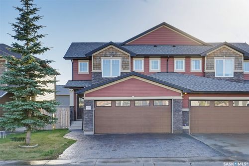 523 East Hampton Boulevard, Saskatoon, SK, S7R0B1 | Card Image