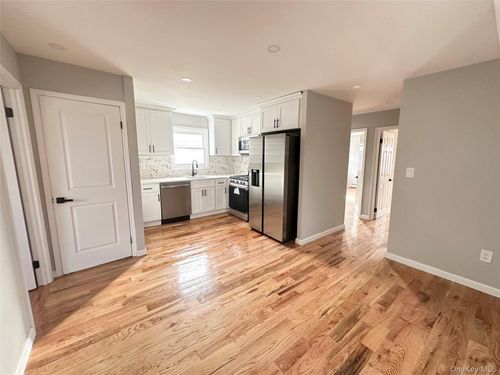 137 Bedell St, Springfield Gardens, NY, 11413-3053 | Card Image