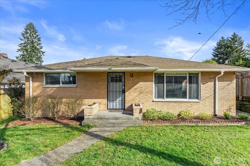 707 E James Street, Kent, WA, 98031 | Card Image