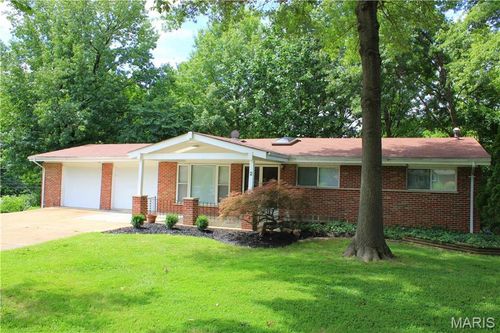 2 Seawood Ct, Saint Louis, MO, 63146-5417 | Card Image