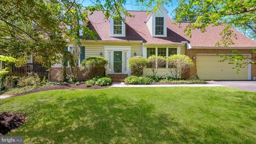 28-208 Sackville Mills Ln, Wallingford, PA, 19086-6782 | Card Image