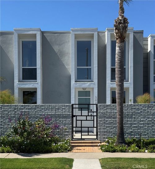 3981 Warner Ave, Huntington Beach, CA, 92649 | Card Image