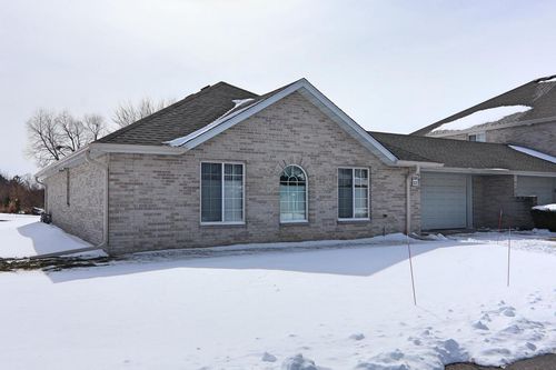 101-624 E Market Street Street, Elkhorn, WI, 53121 | Card Image