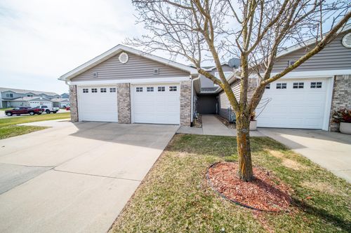562 Pointe Ct Sw, Rochester, MN, 55902-2557 | Card Image