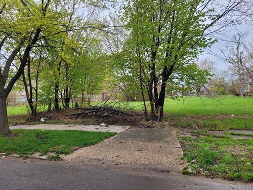 3346 Rochester St, Detroit, MI, 48206-1654 | Card Image