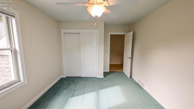 4376 E Cliff Rd, House other with 3 bedrooms, 3 bathrooms and 3 parking in Port Clinton OH | Image 24