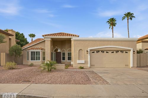 7001 W Topeka Dr, Glendale, AZ, 85308-5782 | Card Image