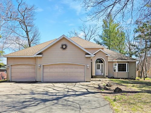 21124 Wildwood Rd, Brainerd, MN, 56401-7094 | Card Image