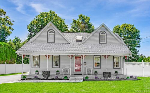 248 5th St, Saint James, NY, 11780-2406 | Card Image