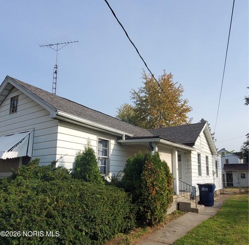 323 Langdon St, Toledo, OH, 43609-2737 | Card Image