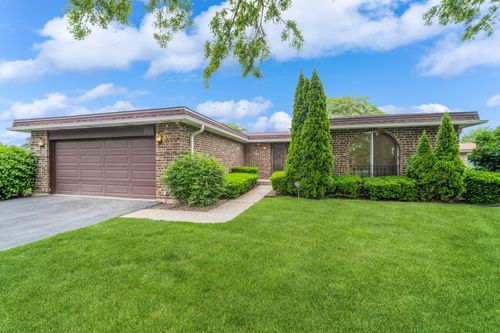 2240 Vista Ct, Northbrook, IL, 60062-7046 | Card Image