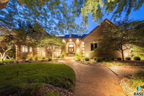 808 W Chicory Ln, Sioux Falls, SD, 57108-2808 | Card Image