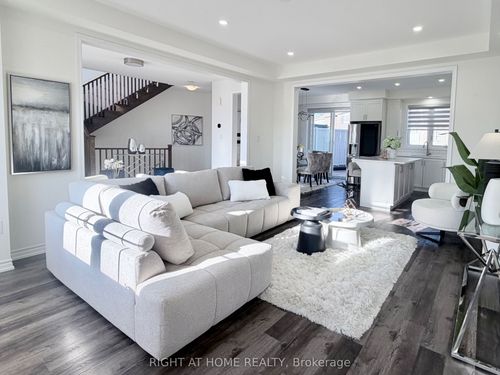 21-1222 Rose Way, Milton, ON, L9E1P2 | Card Image