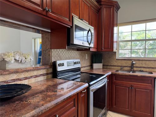 apt-o-800 Cypress Park Way, Deerfield Beach, FL, 33064-5078 | Card Image