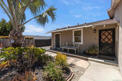 2416 Oxford Ave, Cardiff by the Sea, CA, 92007-2109 | Card Image