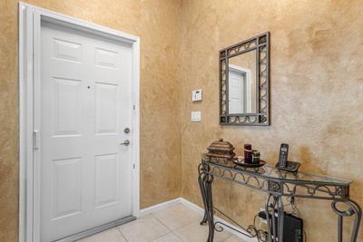 8192 Brindisi Lane, House other with 3 bedrooms, 2 bathrooms and null parking in Boynton Beach FL | Image 2