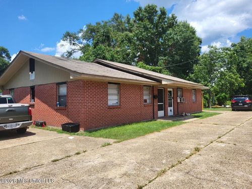1114 43rd Ave, Gulfport, MS, 39501-2533 | Card Image