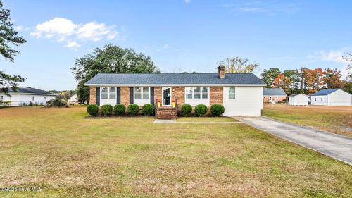 49 Camile Dr, Princeton, NC, 27569-9496 | Card Image