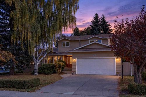 316 Parkland Way Se, Calgary, AB, T2J4L2 | Card Image