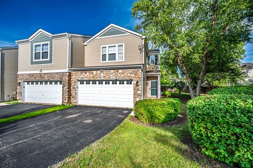 3959 Blackstone Dr, Aurora, IL, 60504-5390 | Card Image