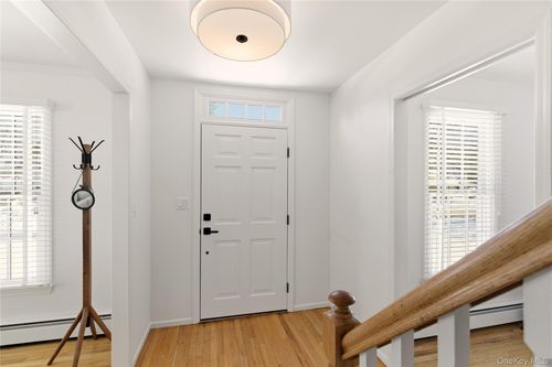 180 Highland Ave, Northport, NY, 11768-1644 | Card Image