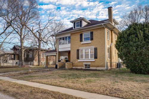 411 E Walker St, Ash Grove, MO, 65604-9045 | Card Image