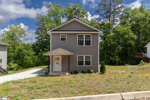 125 Forrester Dr, Liberty, SC, 29657-3212 | Card Image