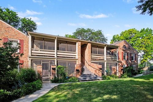 2432 Village Dr Se, Grand Rapids, MI, 49506-5455 | Card Image