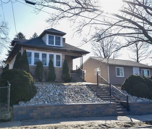 908 State St, Baden, PA, 15005-1431 | Card Image