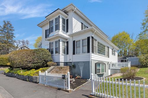 140 Mount Pleasant Ave, Gloucester, MA, 01930-4220 | Card Image