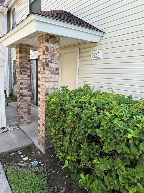 3223-3223 Fox Squirrel Dr, KISSIMMEE, FL, 34741-3800 | Card Image