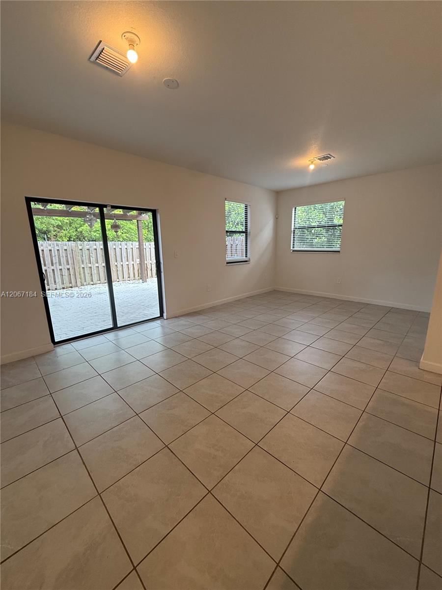 Residential Lease in Miami 5