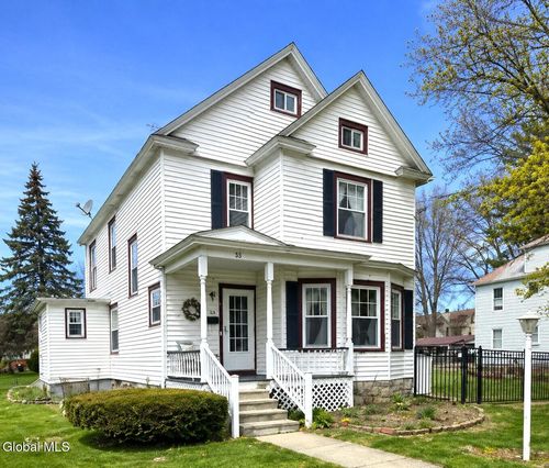 33 Sheridan St, Glens Falls, NY, 12801-2615 | Card Image