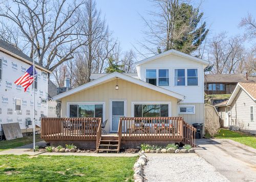 252 Evans Trl, Tipton, MI, 49287-9727 | Card Image