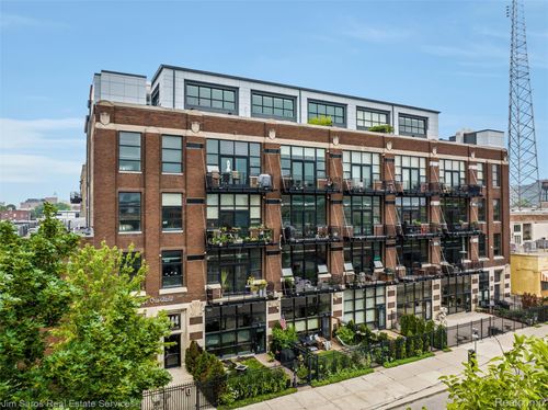 unit-211-444 W Willis St, Detroit, MI, 48201-1789 | Card Image