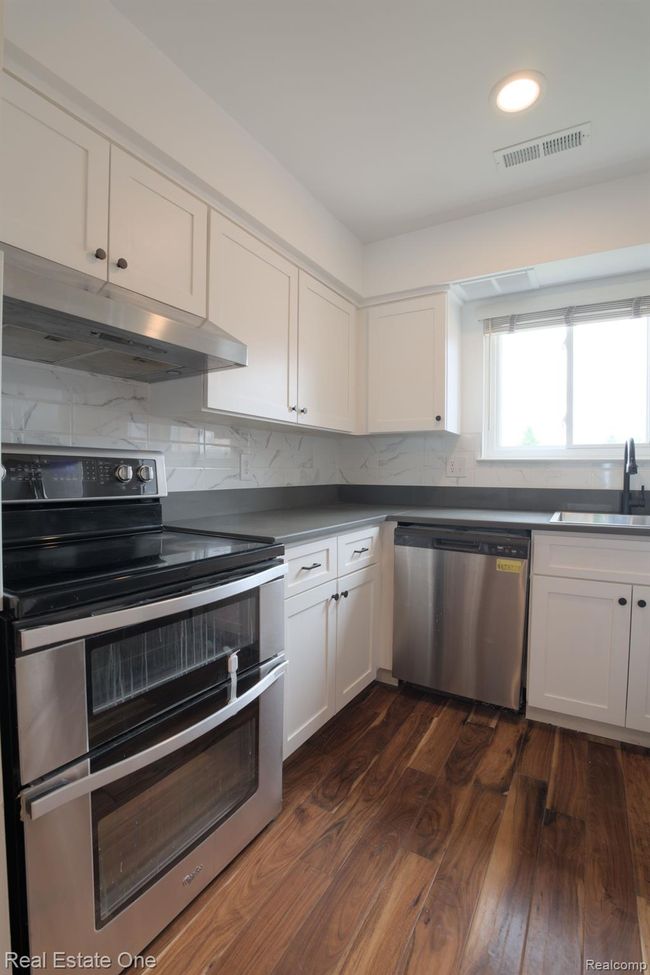 UNIT-41 - 1944 Klingensmith Rd, Condo with 2 bedrooms, 2 bathrooms and null parking in Bloomfield Hills MI | Image 8