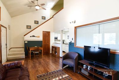 156 - 1607 Davis, Condo with 2 bedrooms, 1 bathrooms and null parking in McCall ID | Image 3