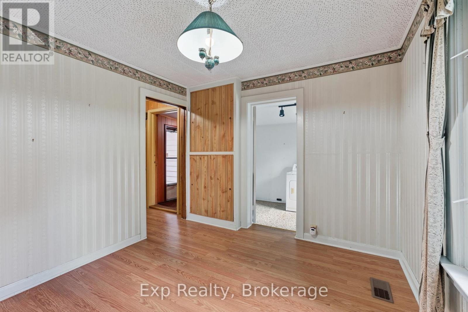 Residential in Prince Edward County (Picton) 3