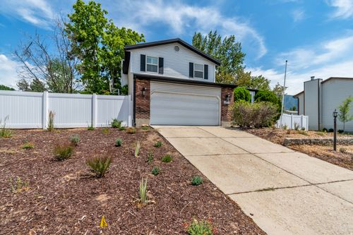 10313 Countrywood Dr, Sandy, UT, 84092-4304 | Card Image