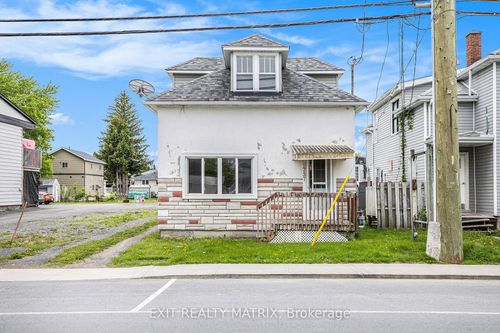 757 Principale St, Casselman, ON, K0A1M0 | Card Image