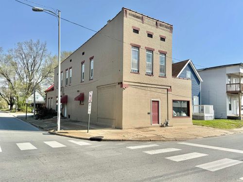200 E Columbia Street, Evansville, IN, 47711 | Card Image
