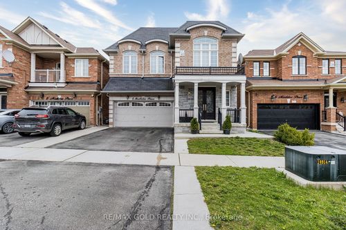 4 Mistletoe Pl, Brampton, ON, L6Y5V1 | Card Image