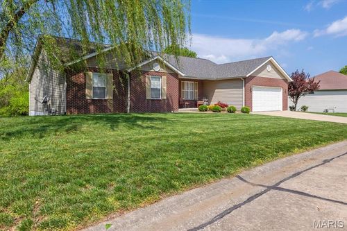 445 Steven Dr, Red Bud, IL, 62278-1574 | Card Image