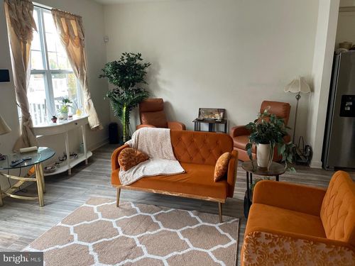 7210 Wood Trail Dr, LANHAM, MD, 20706-3292 | Card Image