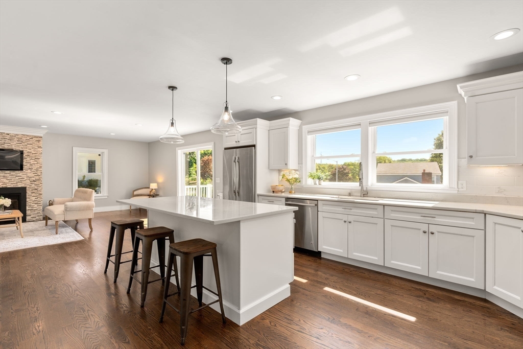 Altamont Ave, Melrose, MA 02176