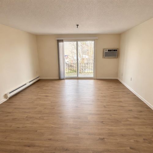 apt-204-502 High St, Hampton, NH, 03842-2302 | Card Image